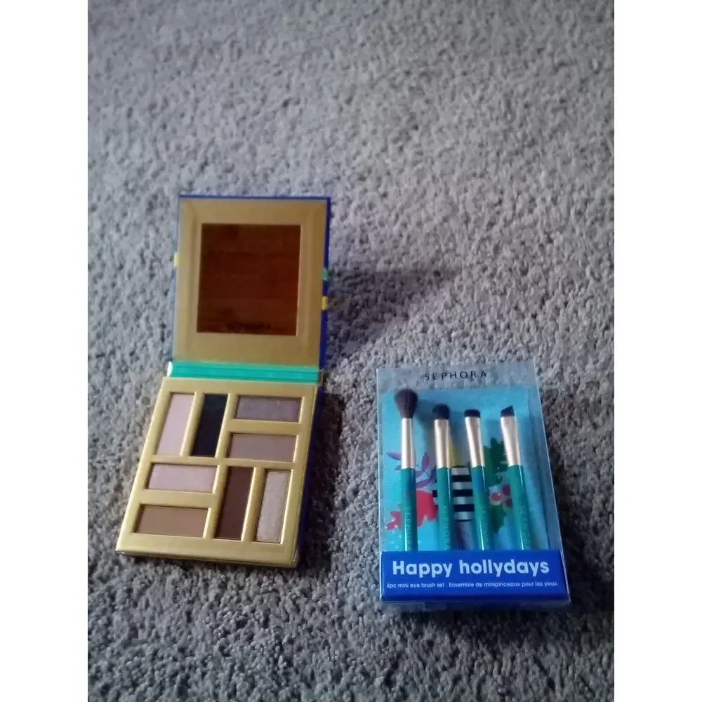 NIB Sephora Happy Hollydays 4Pc Mini Eye brush Set & 8 Eyeshadow Palette